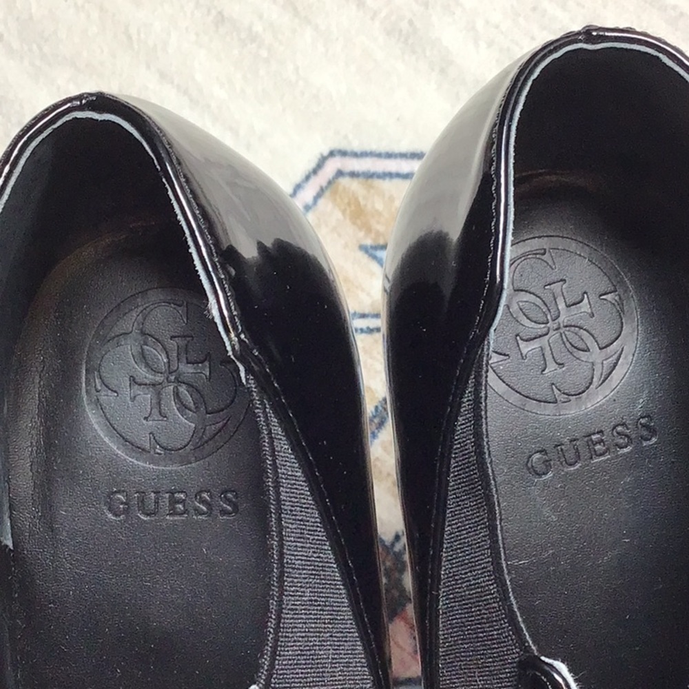 Guess ‘Ondrea2’ Black Faux Patent Point Toe High Heel Booties Sz.7 - Picture 2 of 9
